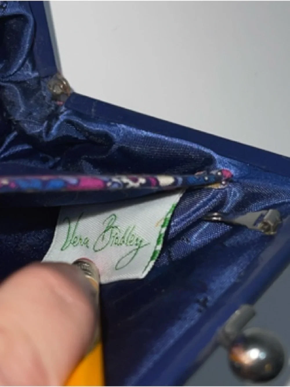 5/$25 Vera Bradley Purple and Navy Paisley Kiss-Lock Coin Purse - Picture 2 of 7